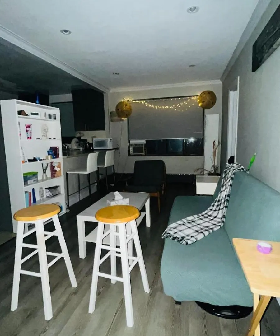 Cozy Apartment Toronto Canada