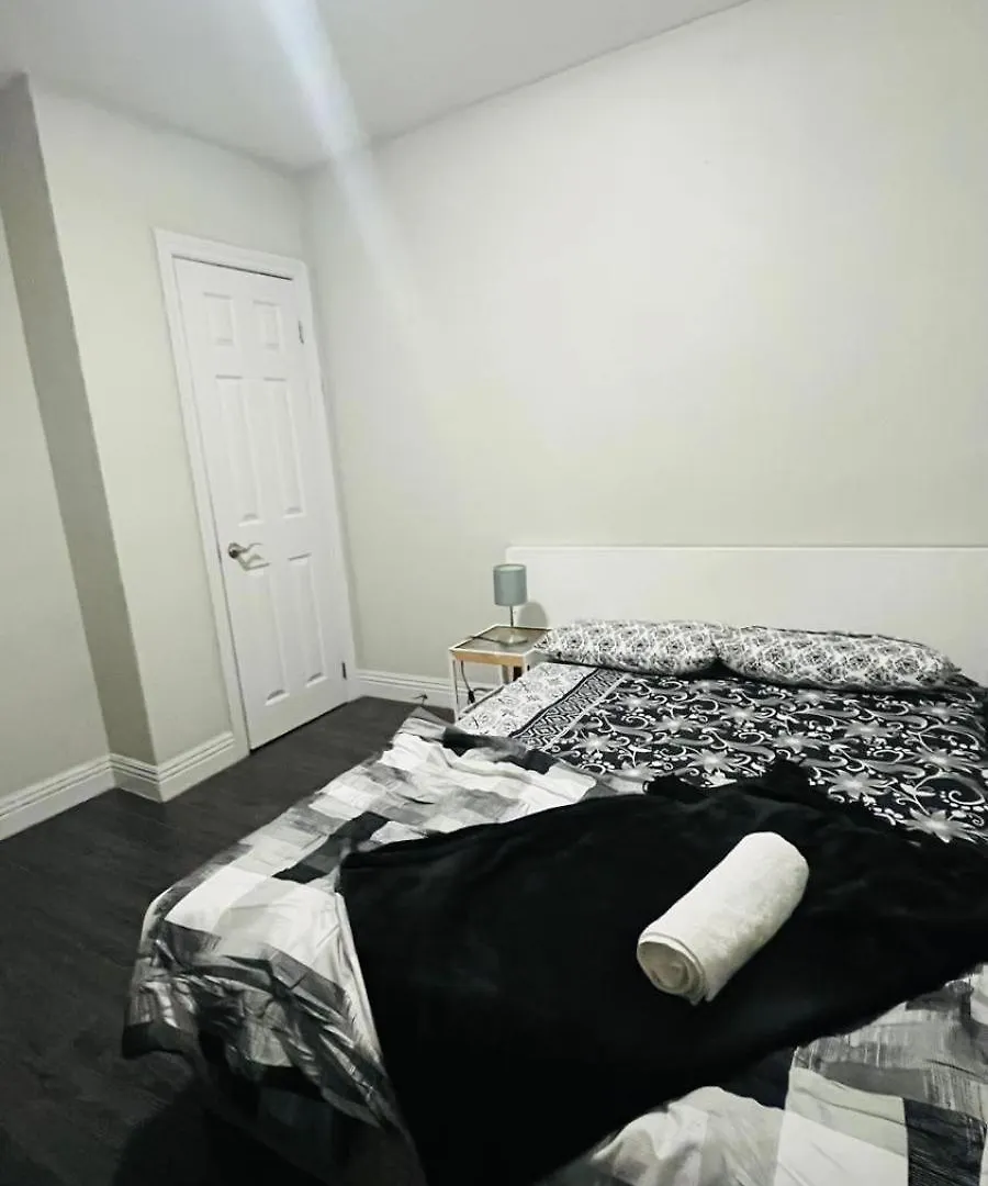 Cozy Apartment Toronto
