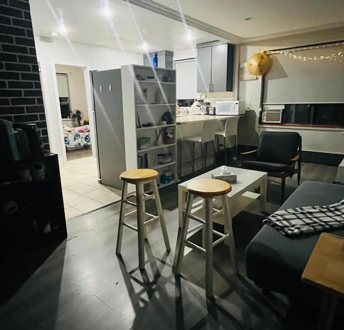 Cozy Apartment Toronto