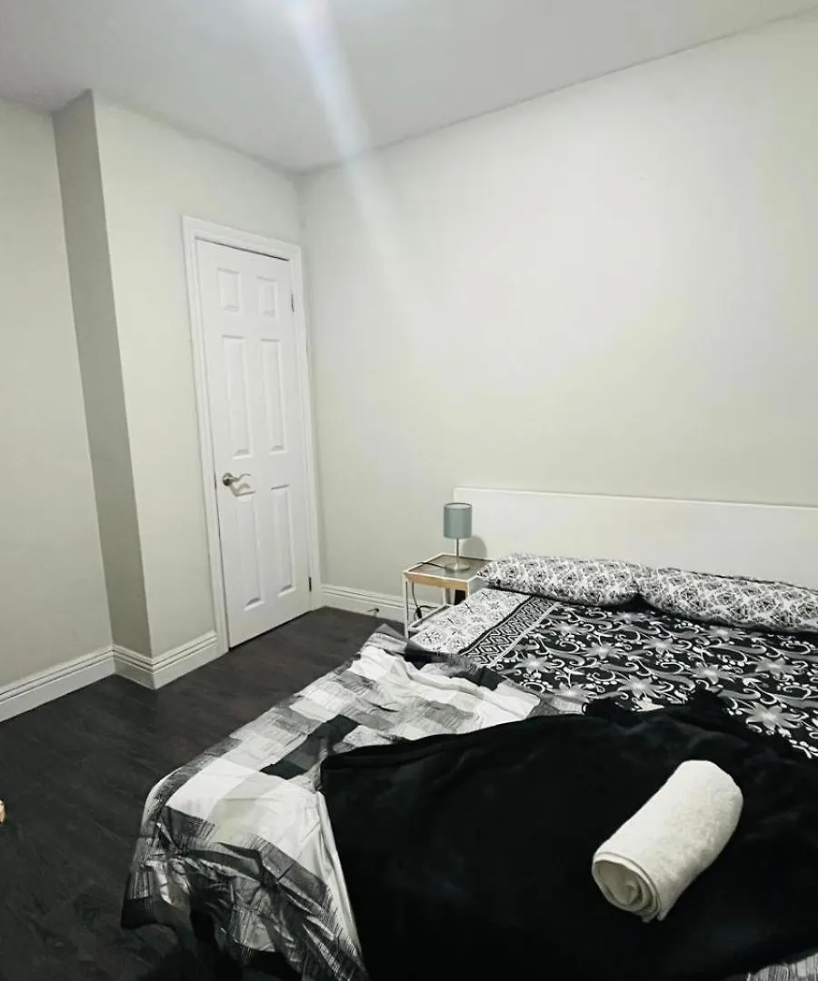 Cozy Apartment Toronto