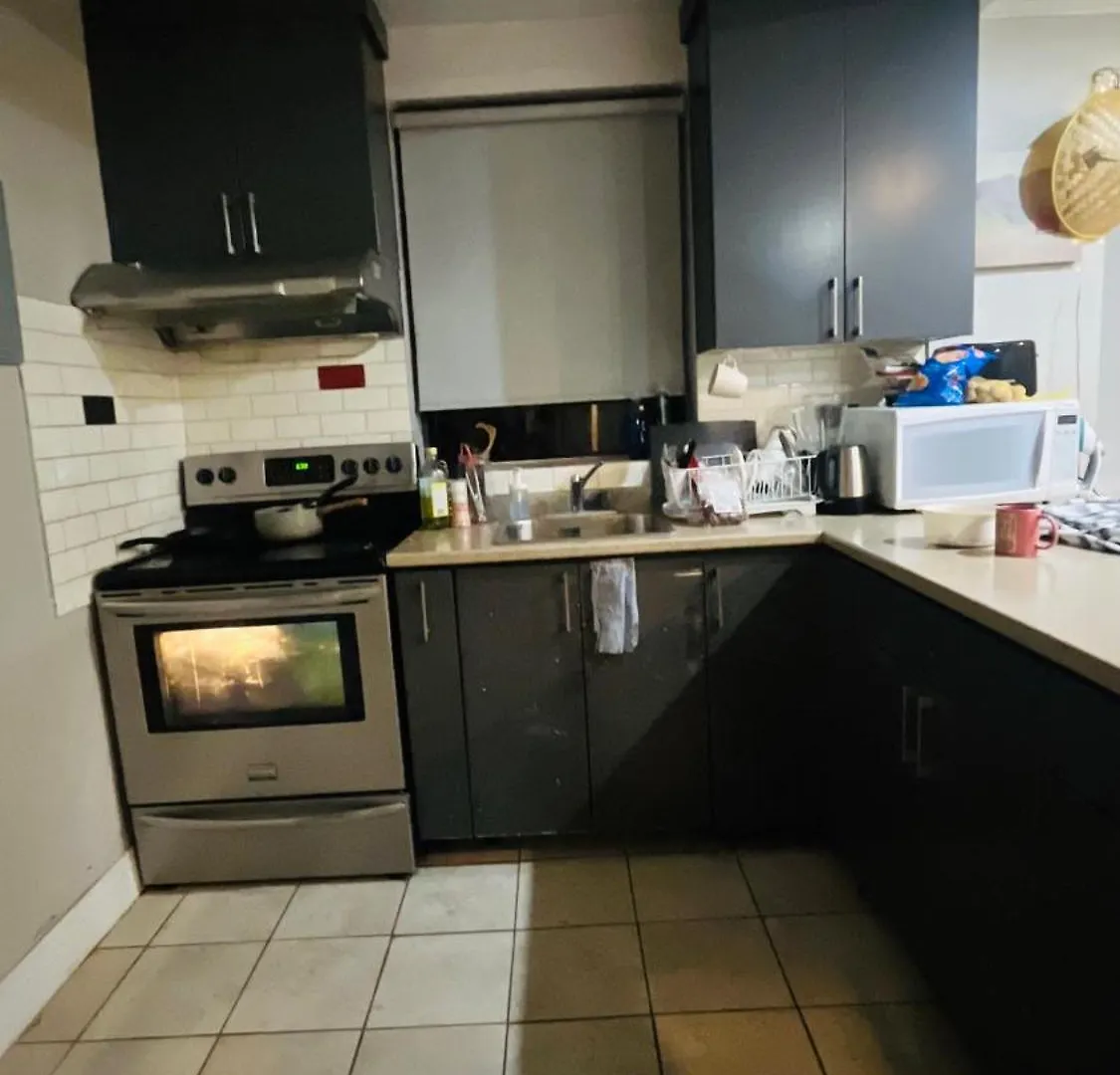 Cozy Apartment Toronto